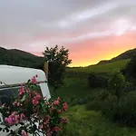 Aurinko : Caravane Avec Bain Nordique 3*