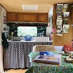 Penzion Aurinko : Caravane Avec Bain Nordique Roquefort-Les-Cascades