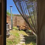 Aurinko : Caravane Avec Bain Nordique Roquefort-Les-Cascades