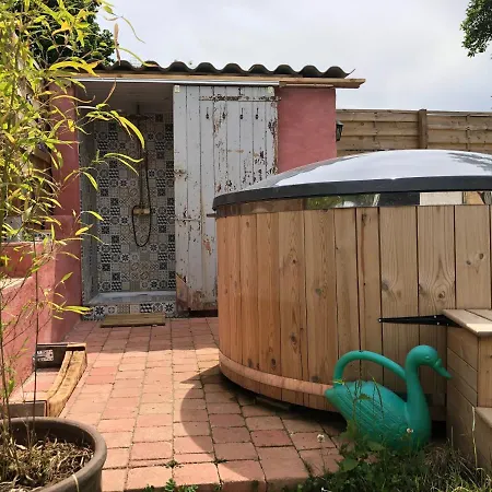 ゲストハウス Aurinko : Caravane Avec Bain Nordique