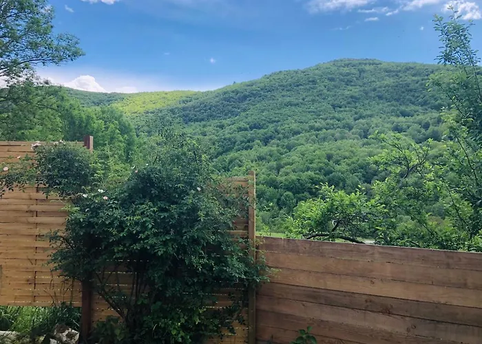 Aurinko : Caravane Avec Bain Nordique Gasthuis Roquefort-Les-Cascades